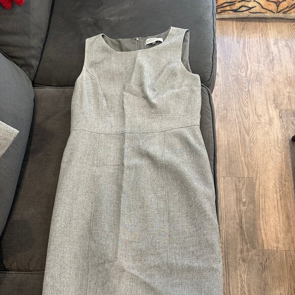 Kasper Women’s Dress Suit Set – Size 8 & 10 – Grey - Picture 1 of 3